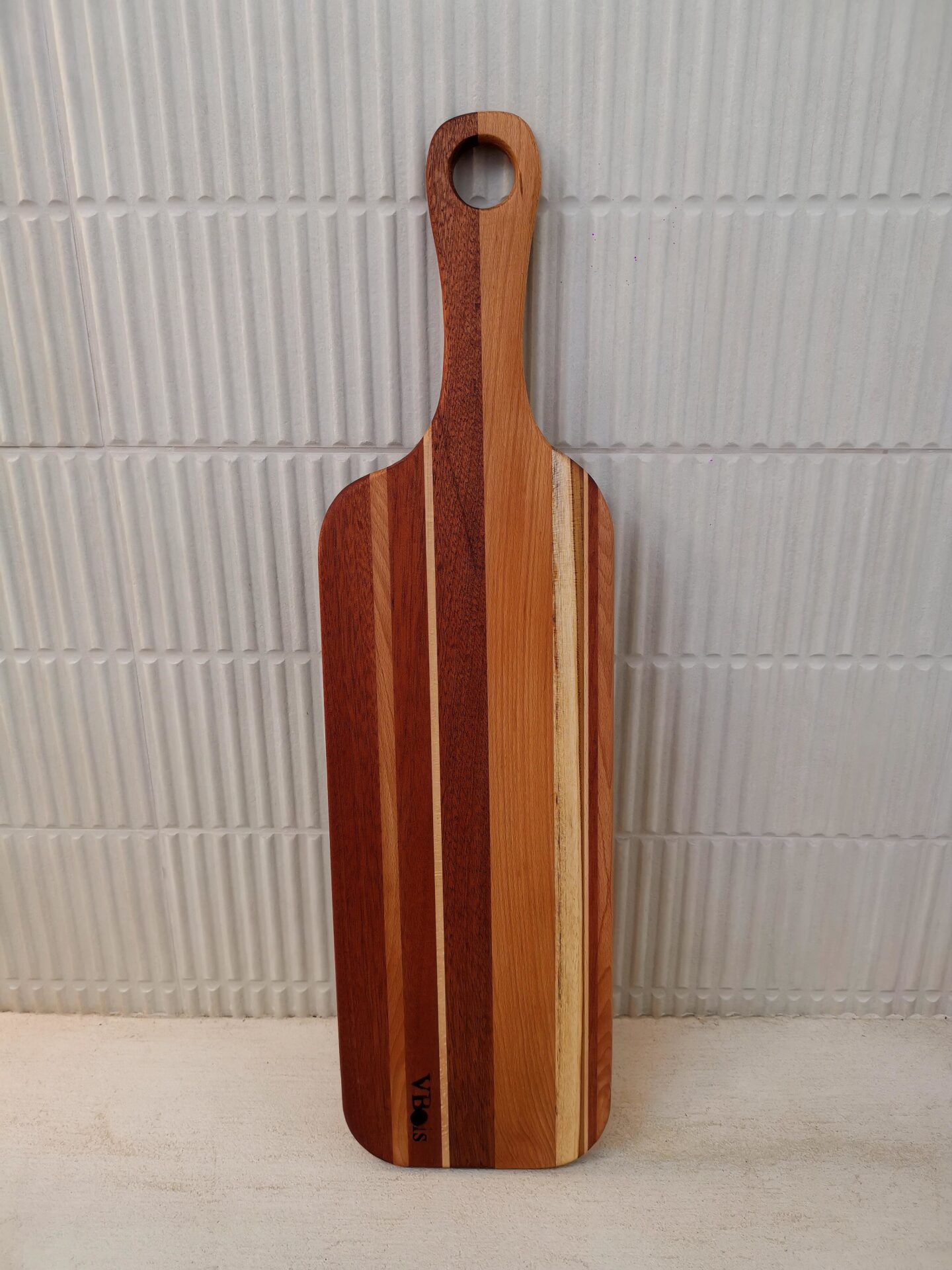 Planche apéro en hêtre, sipo et teck 69x19cm – Image 5