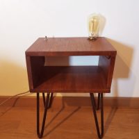 Tables de nuit en chêne, lumière integrée, pieds en fer forgé