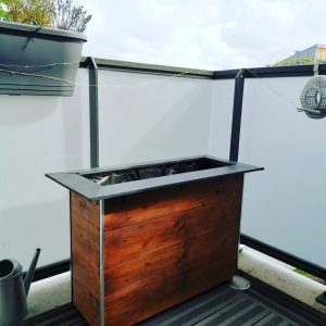 Jardinière en pin