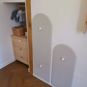 Aménagement sous escalier en contreplaqué peuplier 16mm, façades en MDF peint