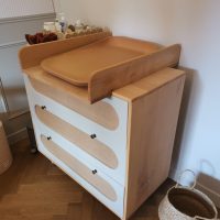 Commode/table à langer en hêtre, façades en MDF et toiles de jute