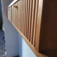 Meuble flottant en hëtre, fixation invible